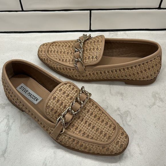 Steve Madden Terrain Loafer Tan 6.5 Chain Detail Woven Slip On Almond Toe - Picture 5 of 16